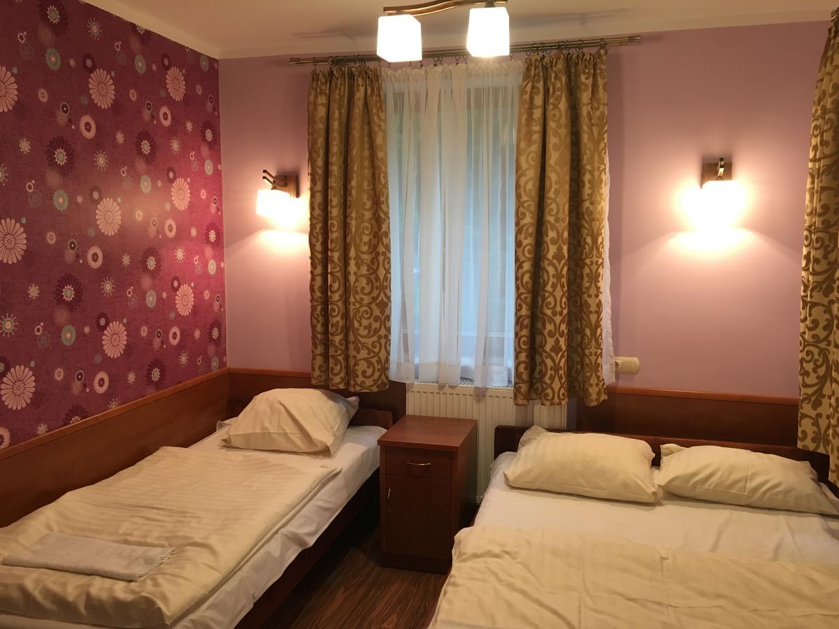 Gosciniec Kukle Bed & Breakfast Екстериор снимка